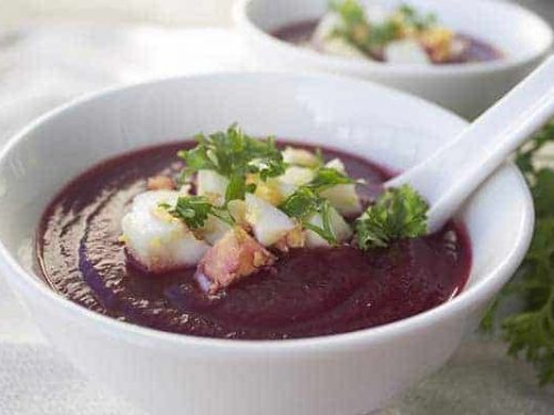 Chilled Beet Soup - It’s so easy to make this delicious chilled beet soup that I don’t know why I haven’t done it more often. It takes less than 10 min of preparation and 30 min on the stove to cook enough soup for a dinner party plus me freezer.