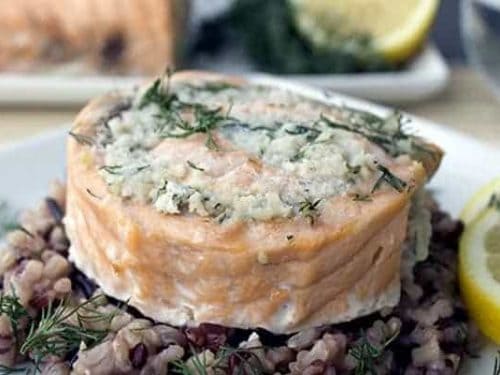 Easy Salmon and Crab Rolls – This is a healthy and easy salmon recipe that you can use to impress your friends. It looks fancy but anyone can make it │ TheFitBlog.com
