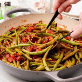 Green Beans with Stewed Tomatoes