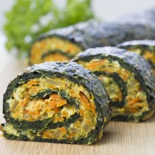 Healthy vegetarian spinach rolls