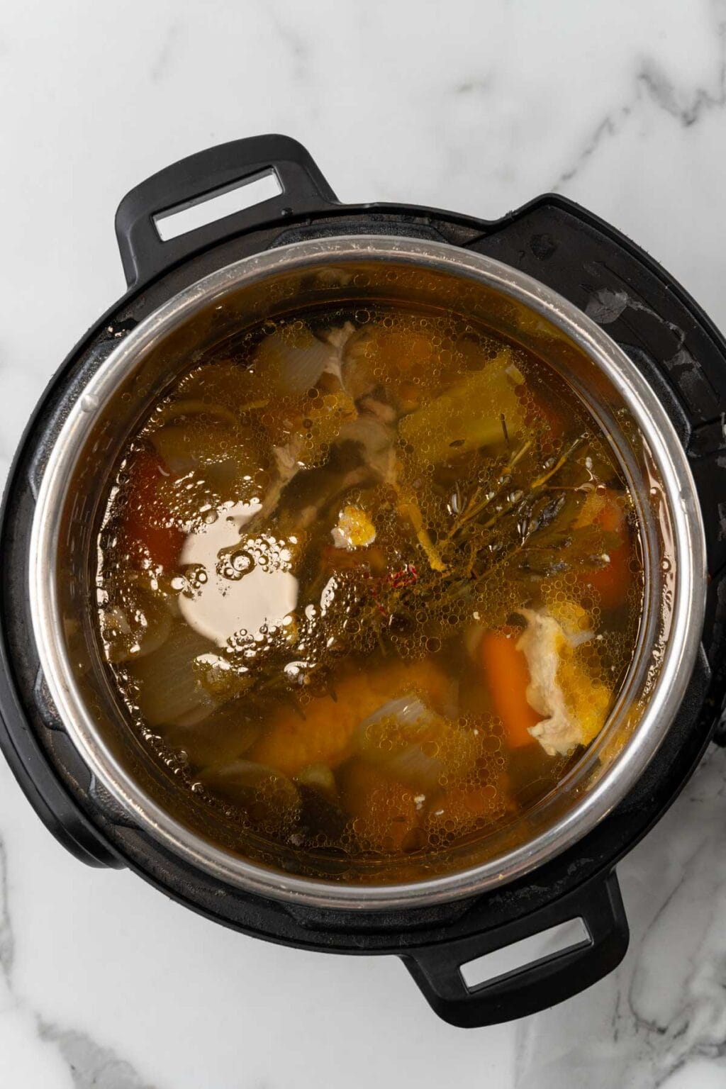 Chicken Bone Broth (Instant Pot) - Diabetes Strong