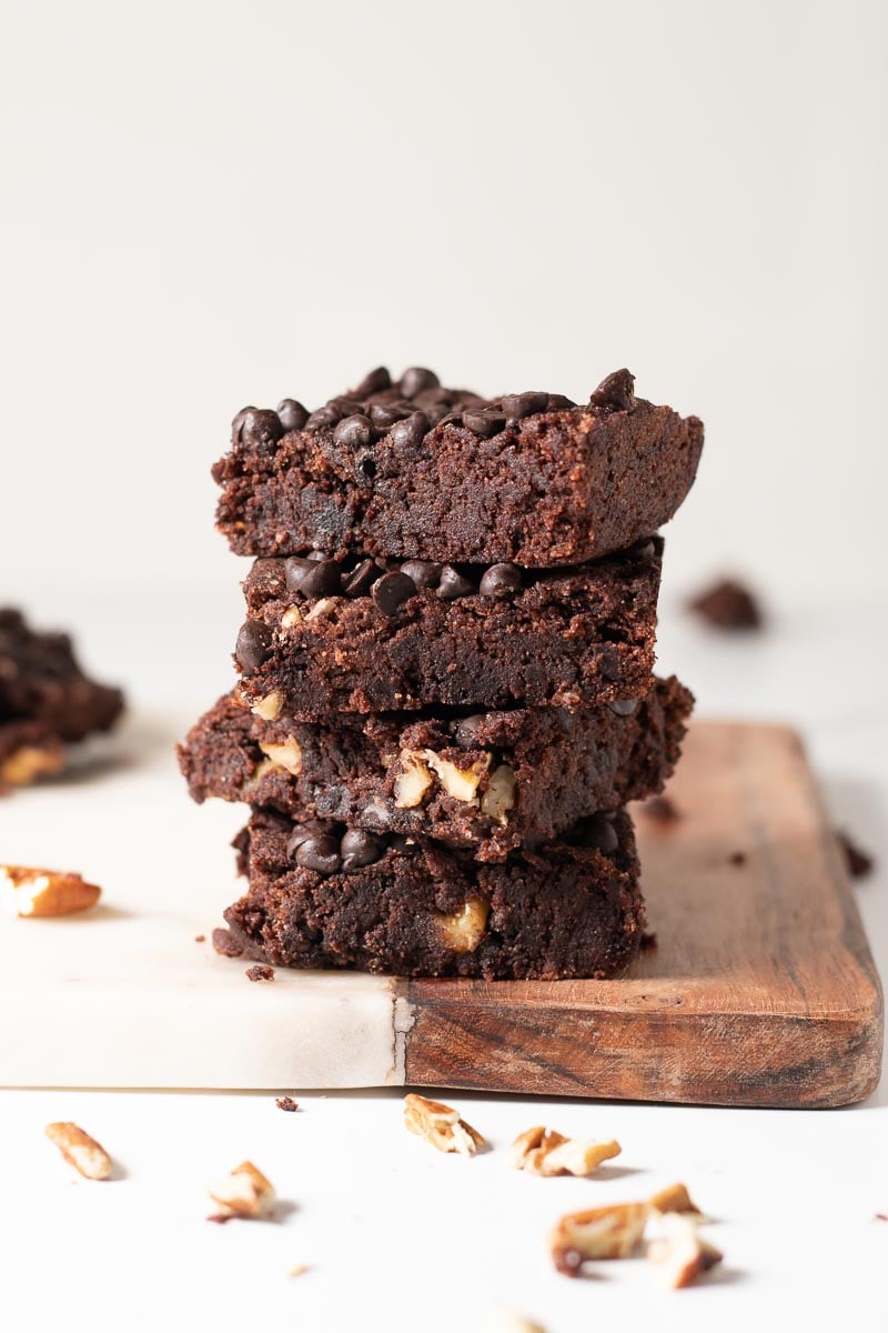 A stack of delicious, chocolatey low-carb brownies 