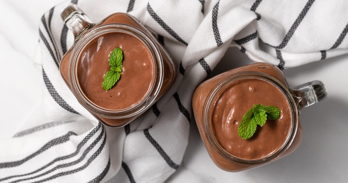 Chocolate Avocado Smoothie (Low Carb, Vegan, Gluten-Free)