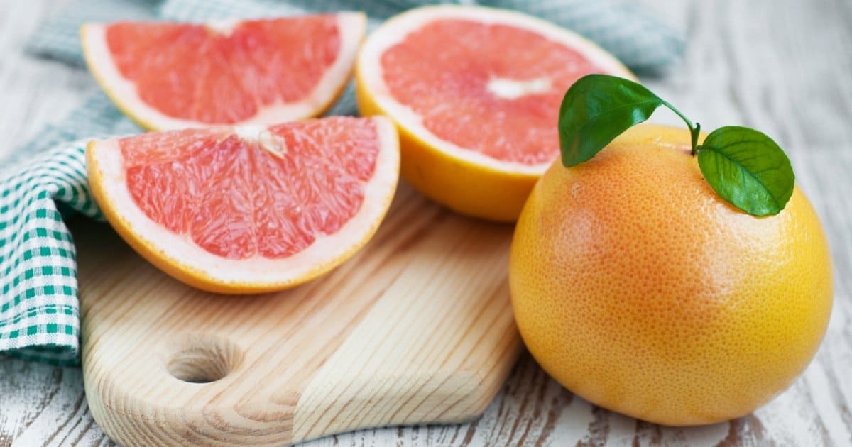 When is the best outlet time to eat grapefruit